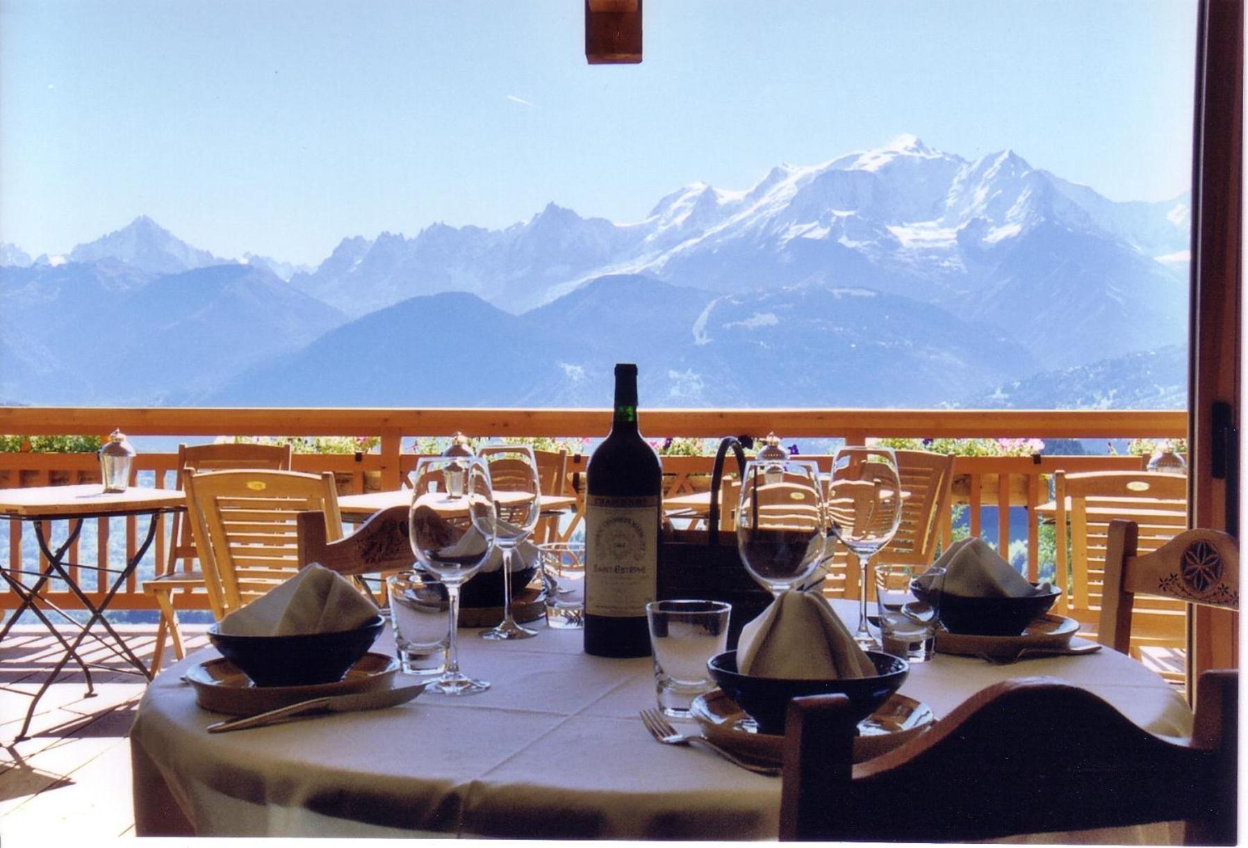 サランシュ La Joubarbe Au Balcon Du Mont-Blancヴィラ エクステリア 写真