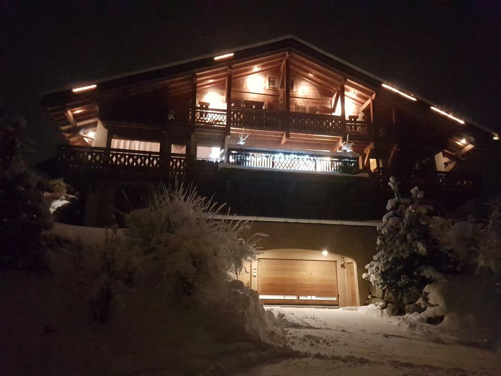 サランシュ La Joubarbe Au Balcon Du Mont-Blancヴィラ エクステリア 写真
